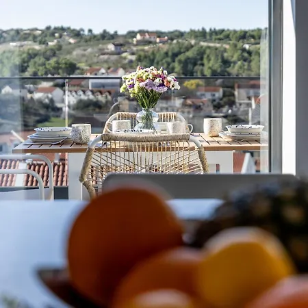 Lägenhet Penthouse Vanda *