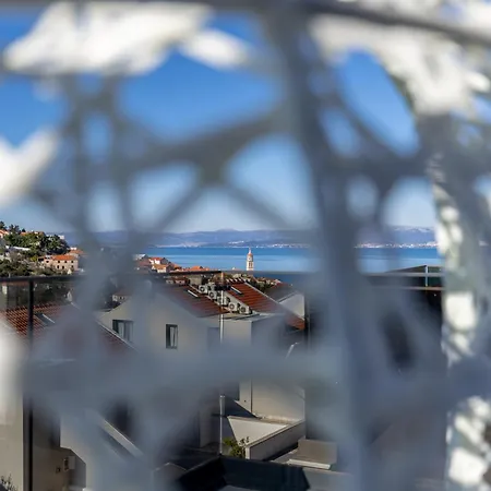 Penthouse Vanda Apartment *