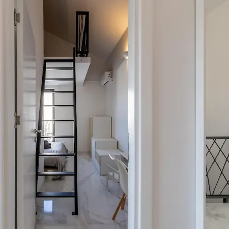 Penthouse Vanda *